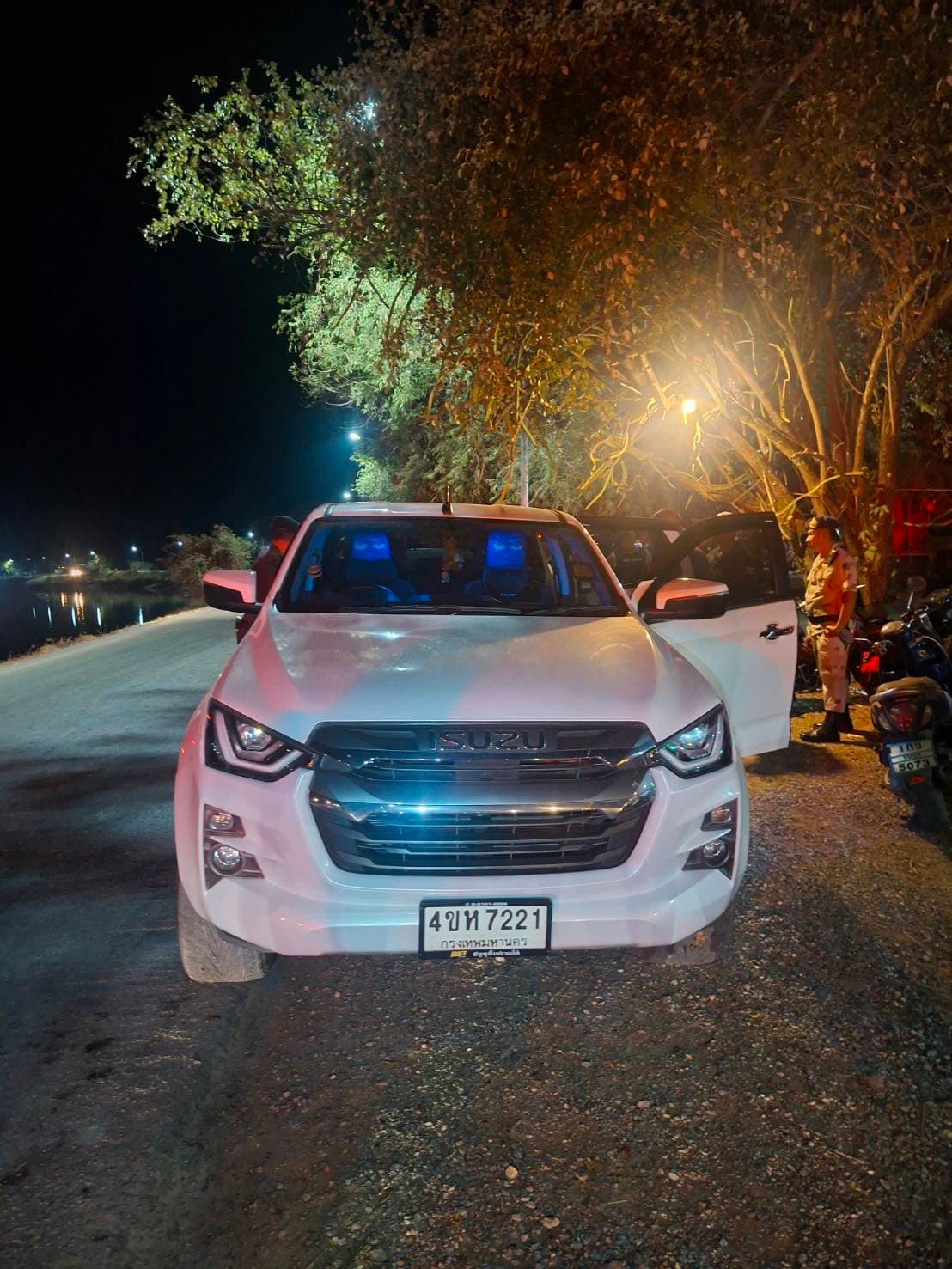 ฝ่ายปกครองราชบุรีบุกจับซื้อเสียงบ้านโป่งพบแบงก์ 500 ใส่ถุงกระดาษ