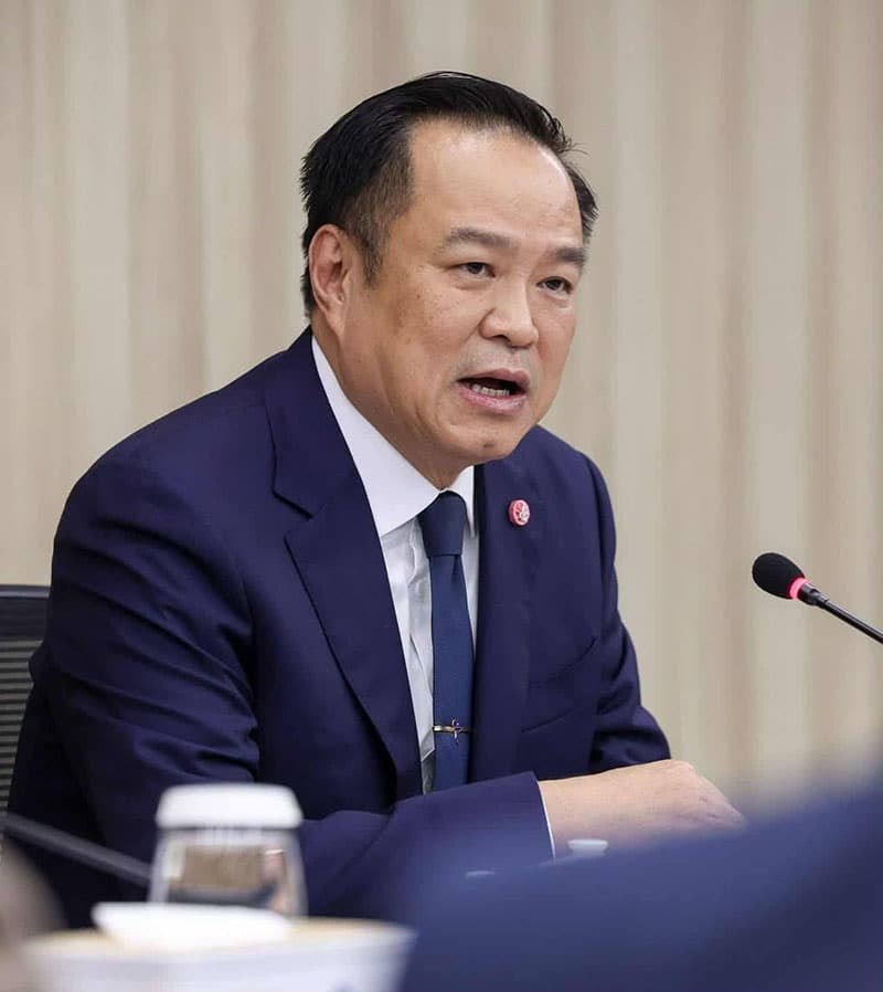 อนุทิน ชาญวีรกูล