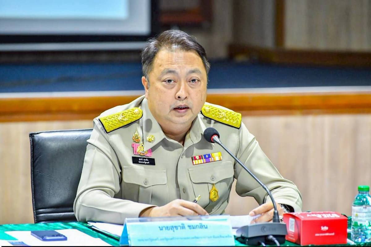นายสุชาติ ชมกลิ่น รัฐมนตรีว่าการกระทรวงทรัพยากรธรรมชาติและสิ่งแวดล้อม