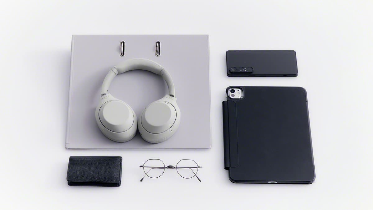22.Pic_WH-1000XM4C_Platinum_Silver_Business