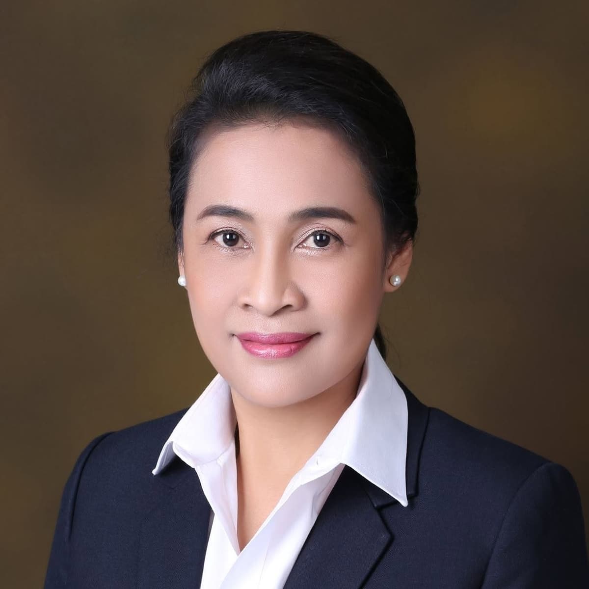 นางกนกวรรณ วิลาวัลย์
