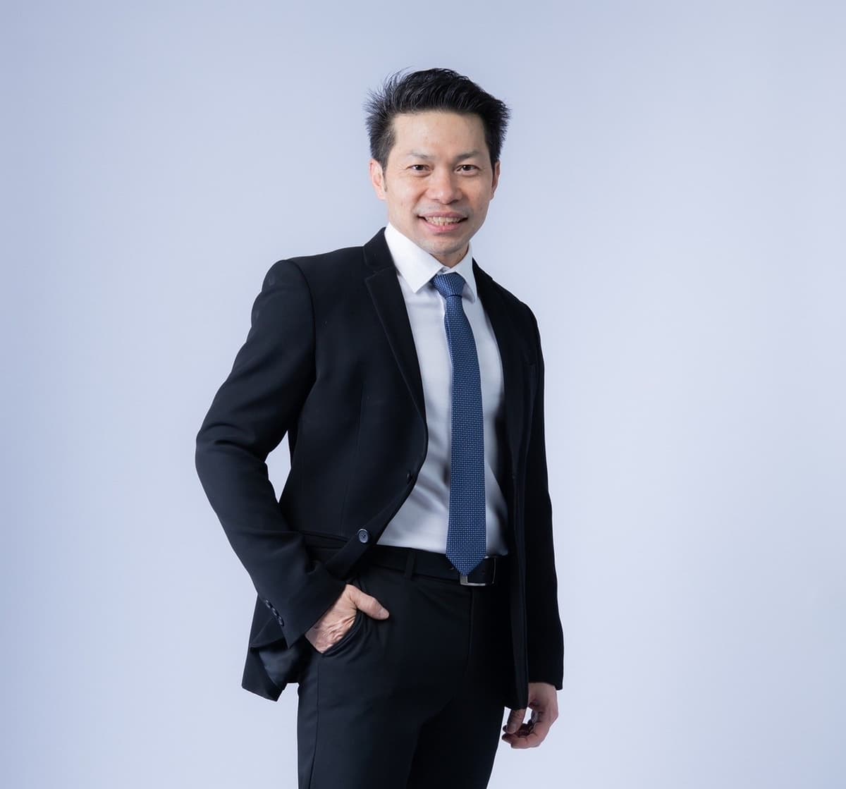 นายชาทิตย์ ห้วยหงษ์ทอง ประธานกรรมการบริหาร บริษัท เชฟรอนประเทศไทยสำรวจและผลิต จำกัด