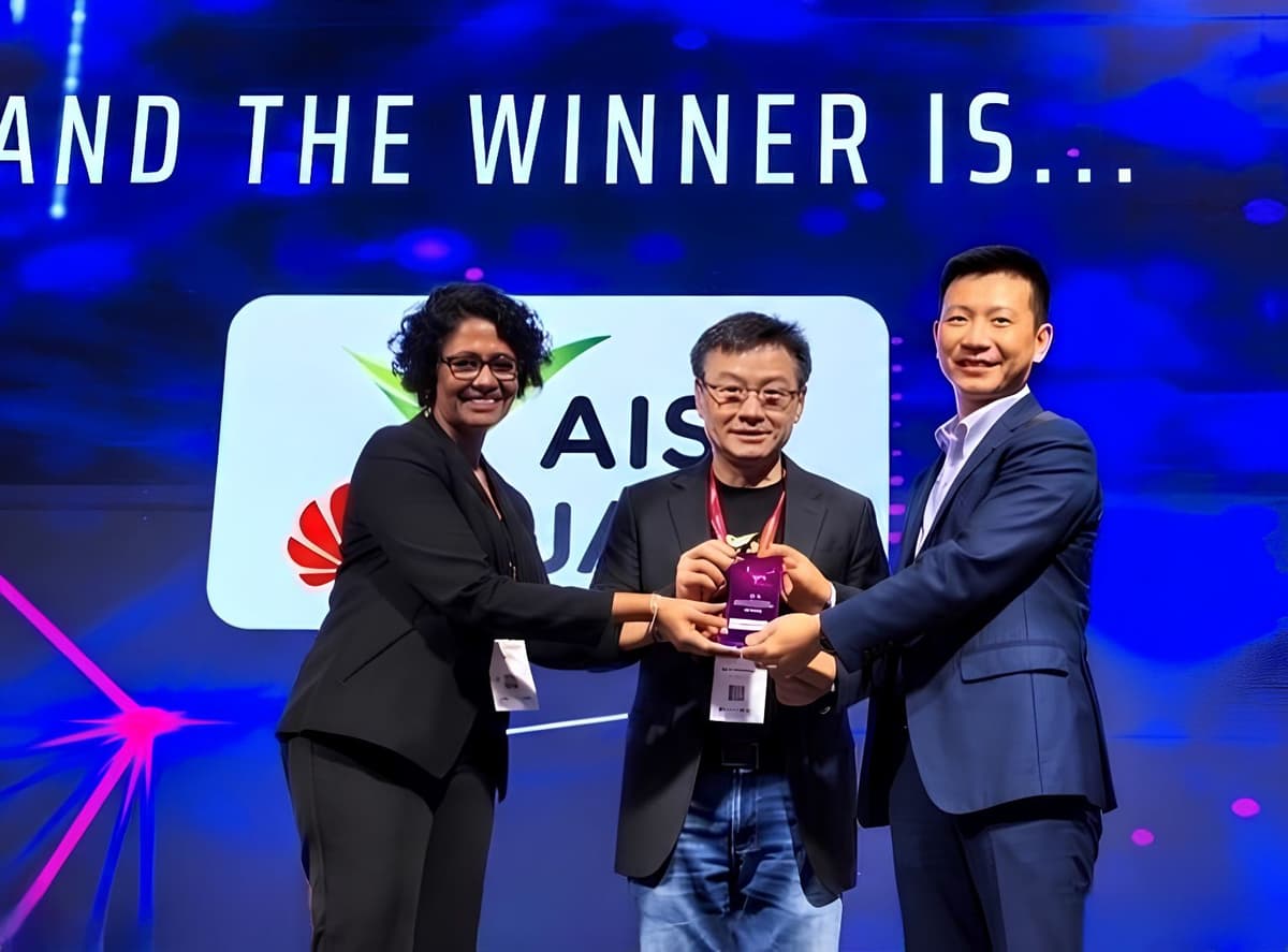 01.AIS ชูพลัง AI ยกระดับโครงข่ายอัจฉริยะสู่เวทีโลก คว้ารางวัลผู้นำ Autonomous Network Operator